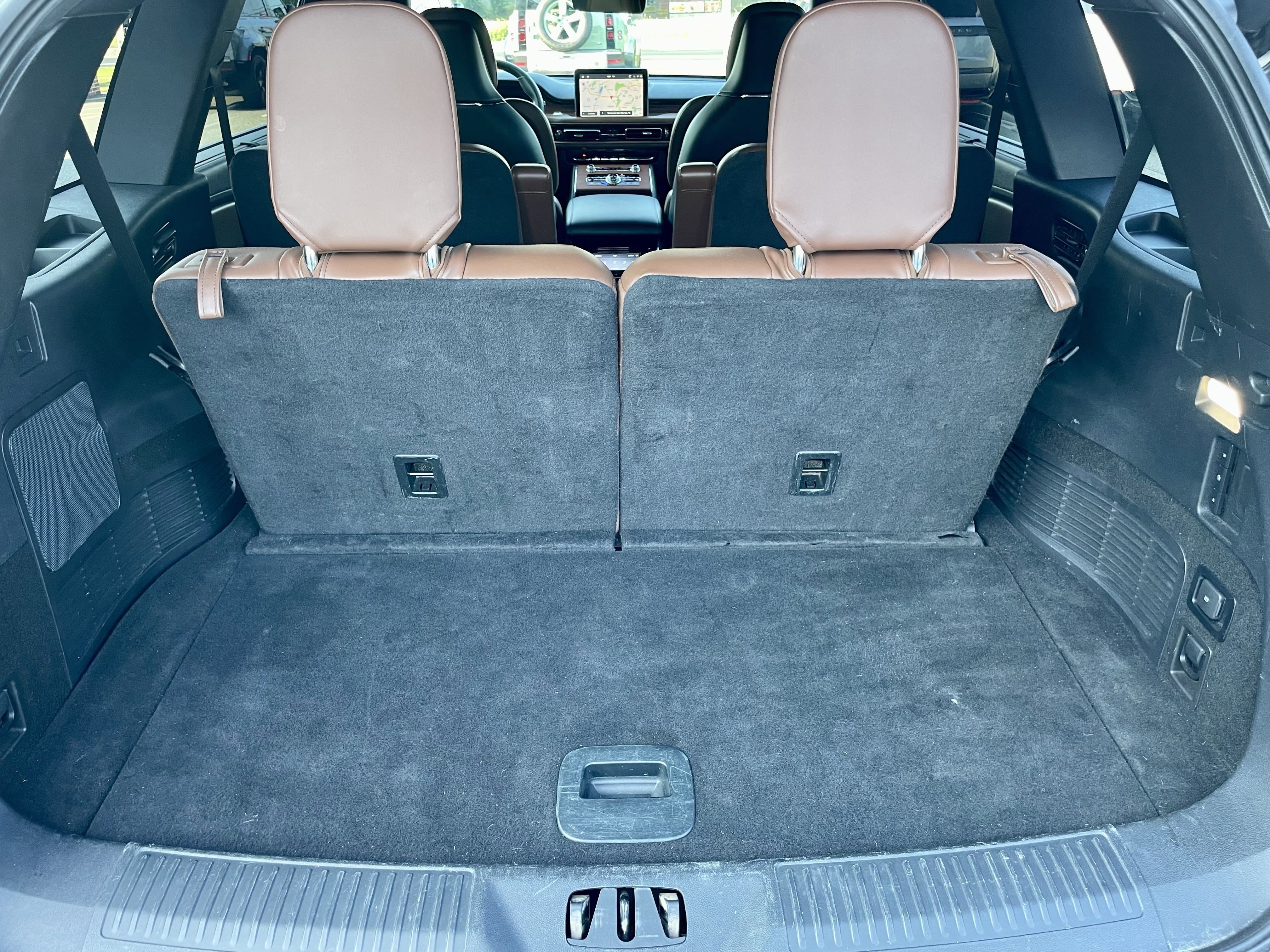 Used 2023 Lincoln Aviator Reserve w/ Equipment Group 201A image 39