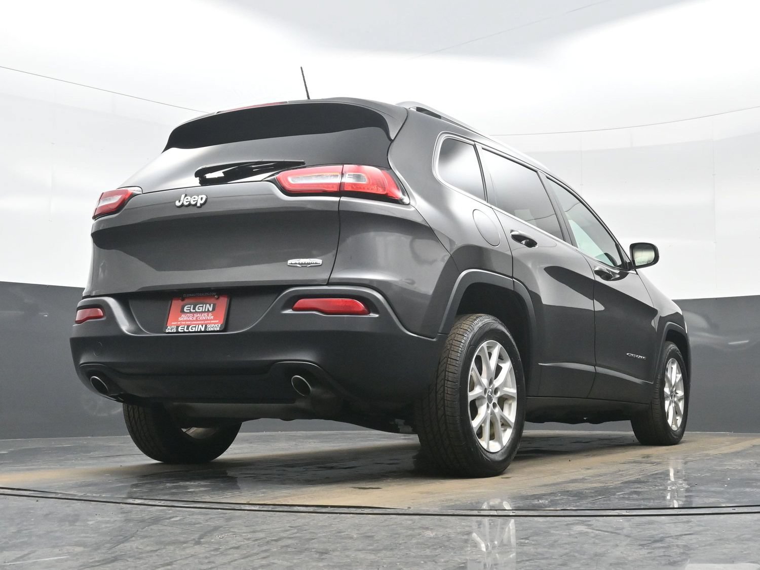 Used 2014 Jeep Cherokee Latitude FWD image 30