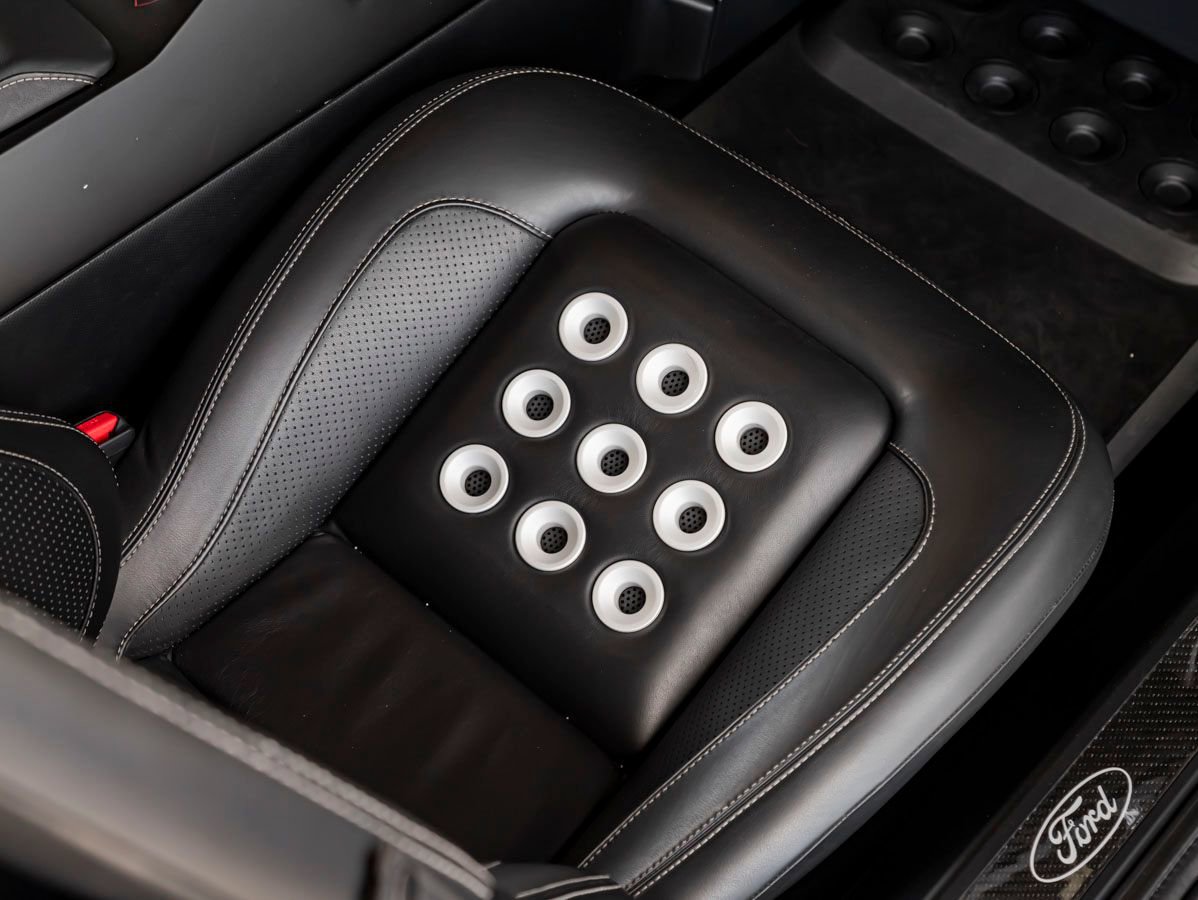 Used 2005 Ford GT image 36