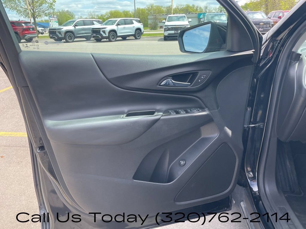 Used 2020 Chevrolet Equinox LT FWD image 15