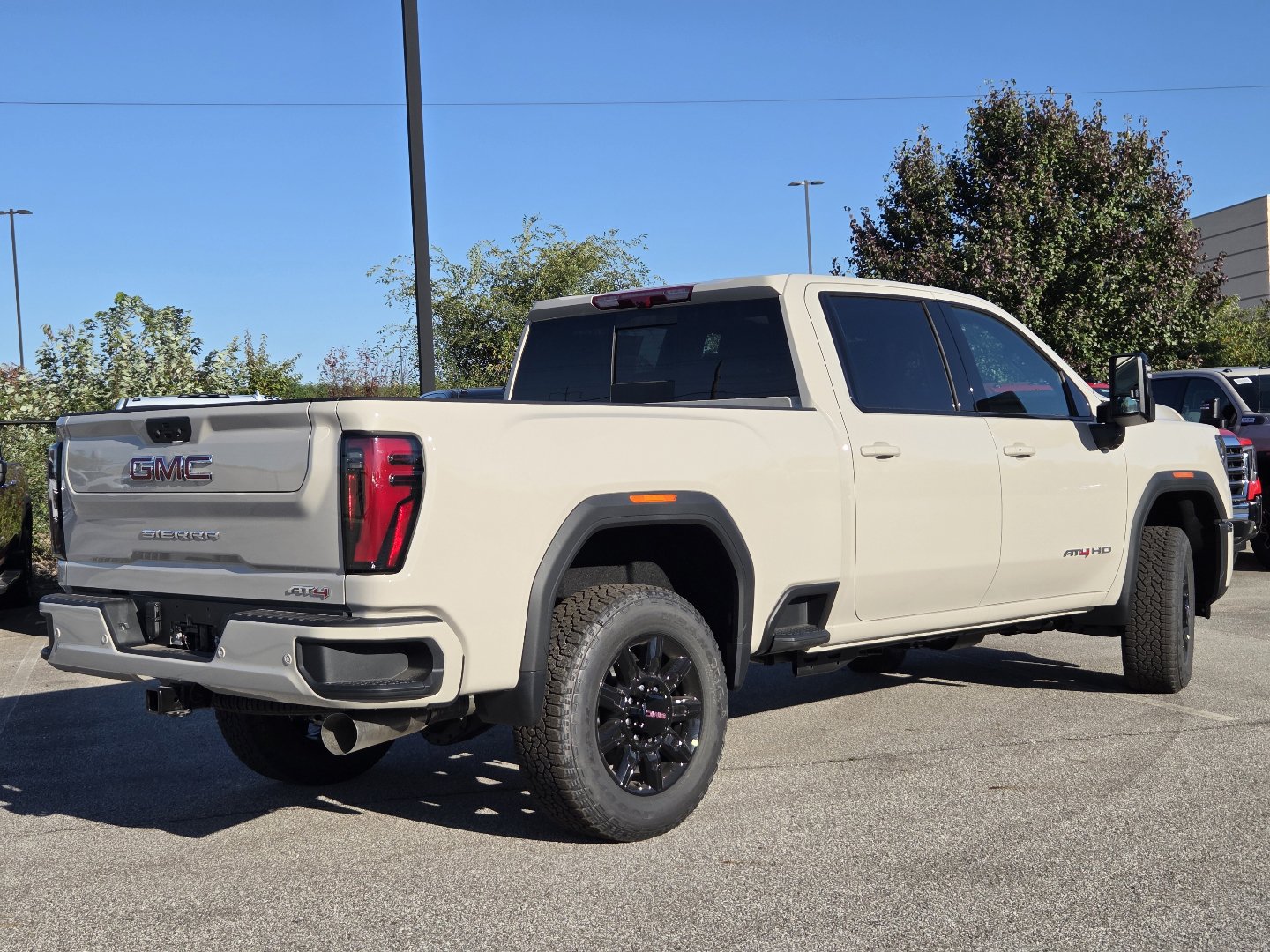 New 2026 GMC Sierra 2500 AT4 w/ AT4 Premium Plus Package AWD/4WD image 20