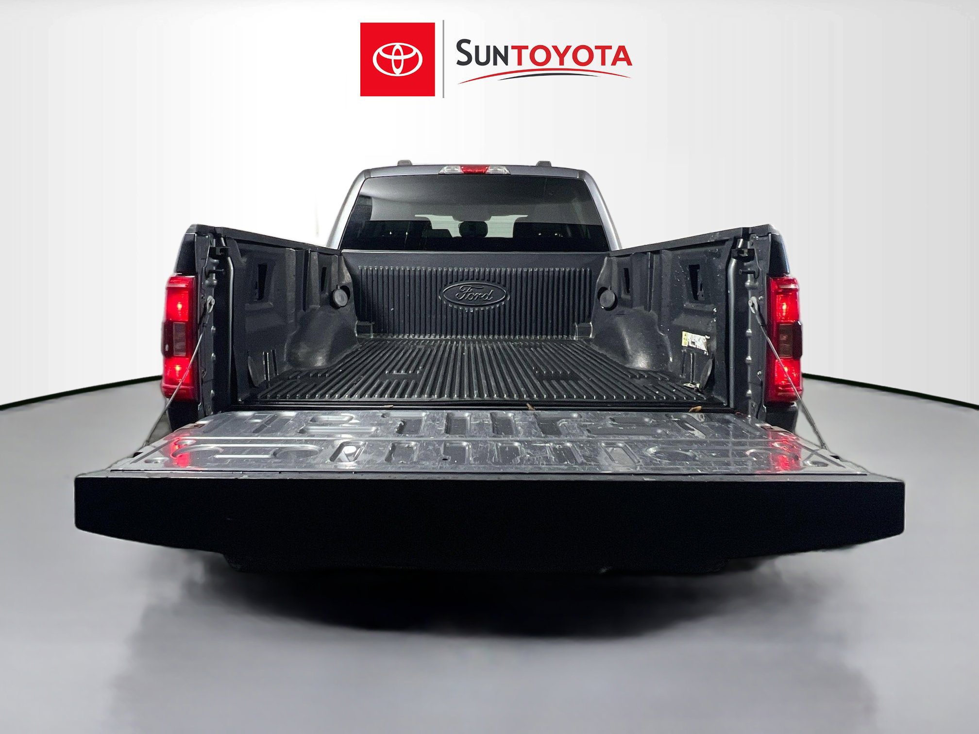 Used 2021 Ford F150 XLT image 33