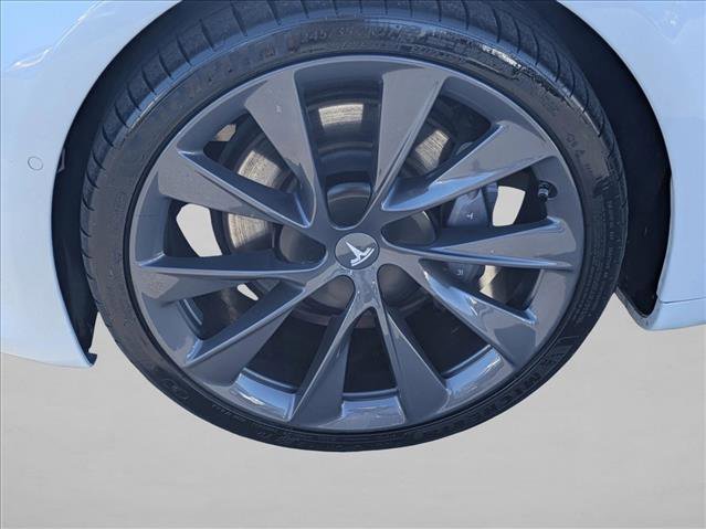 Used 2020 Tesla Model S Long Range Plus image 24