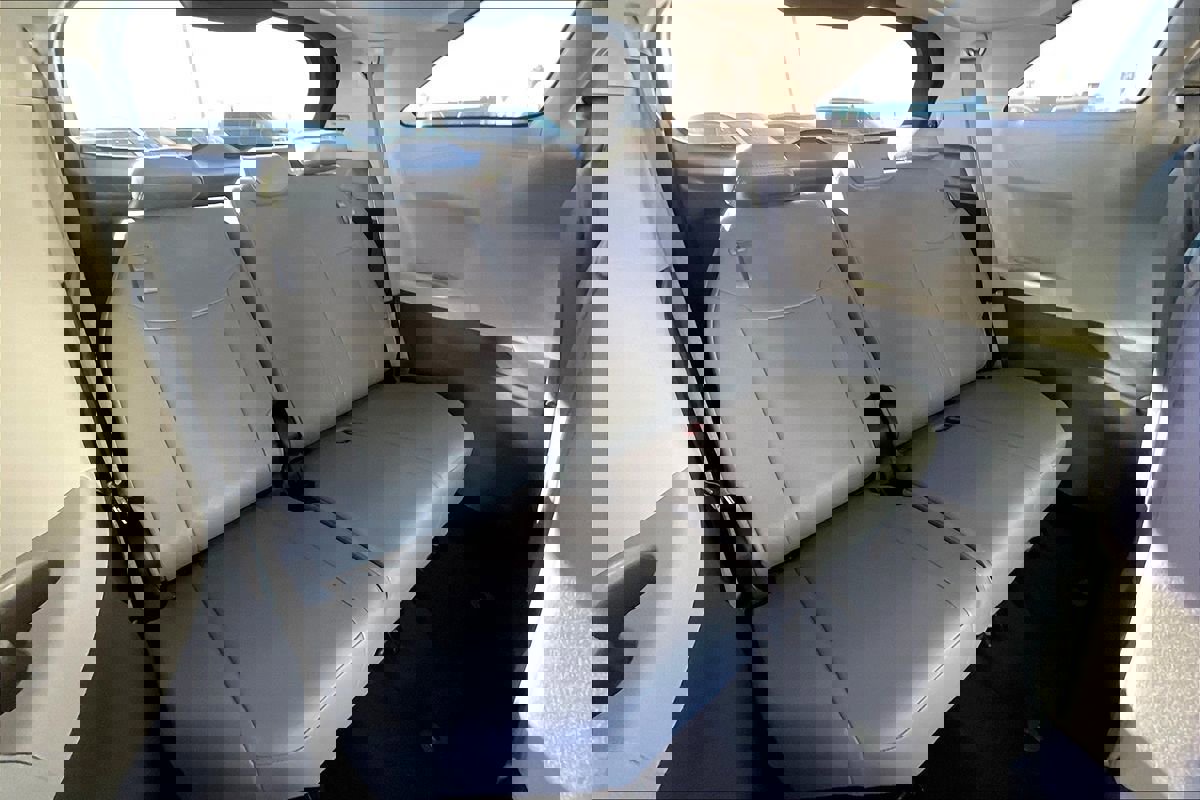 Used 2023 Toyota Sienna XLE image 24