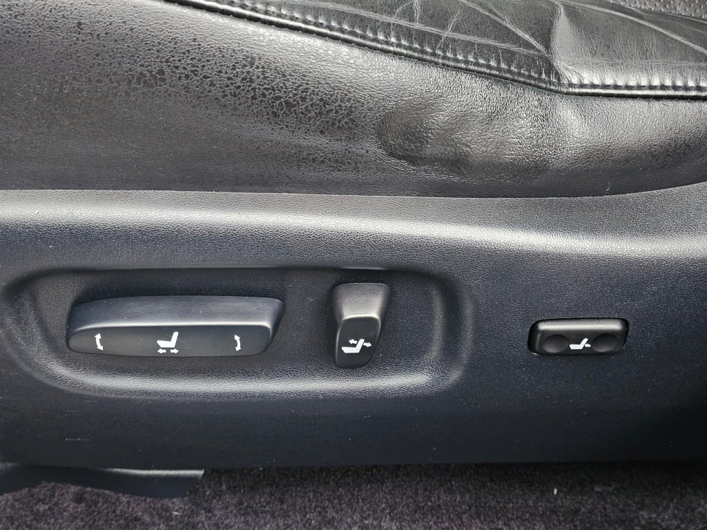 Used 2010 Lexus RX 450h AWD image 32