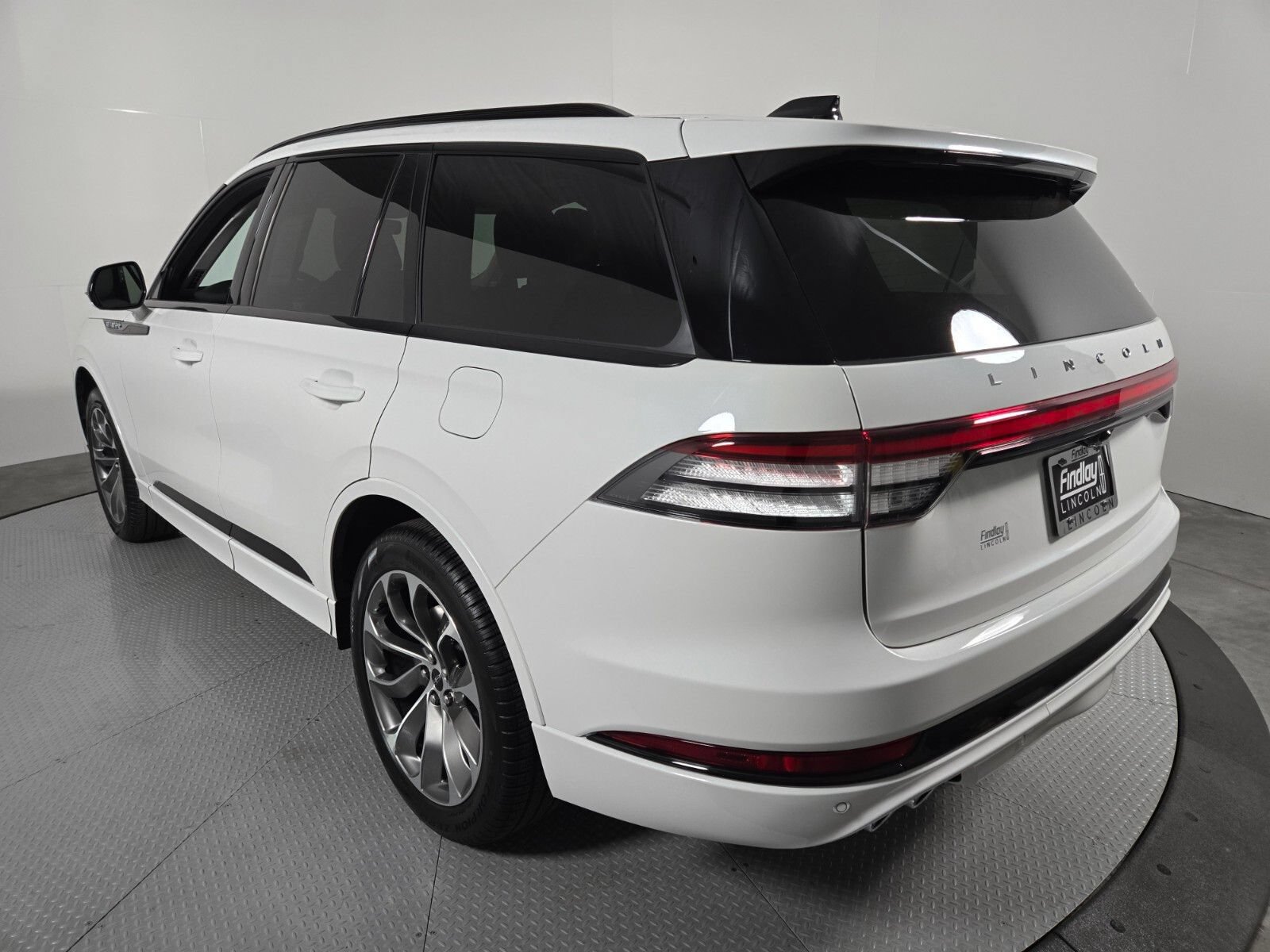 New 2026 Lincoln Aviator AWD image 7