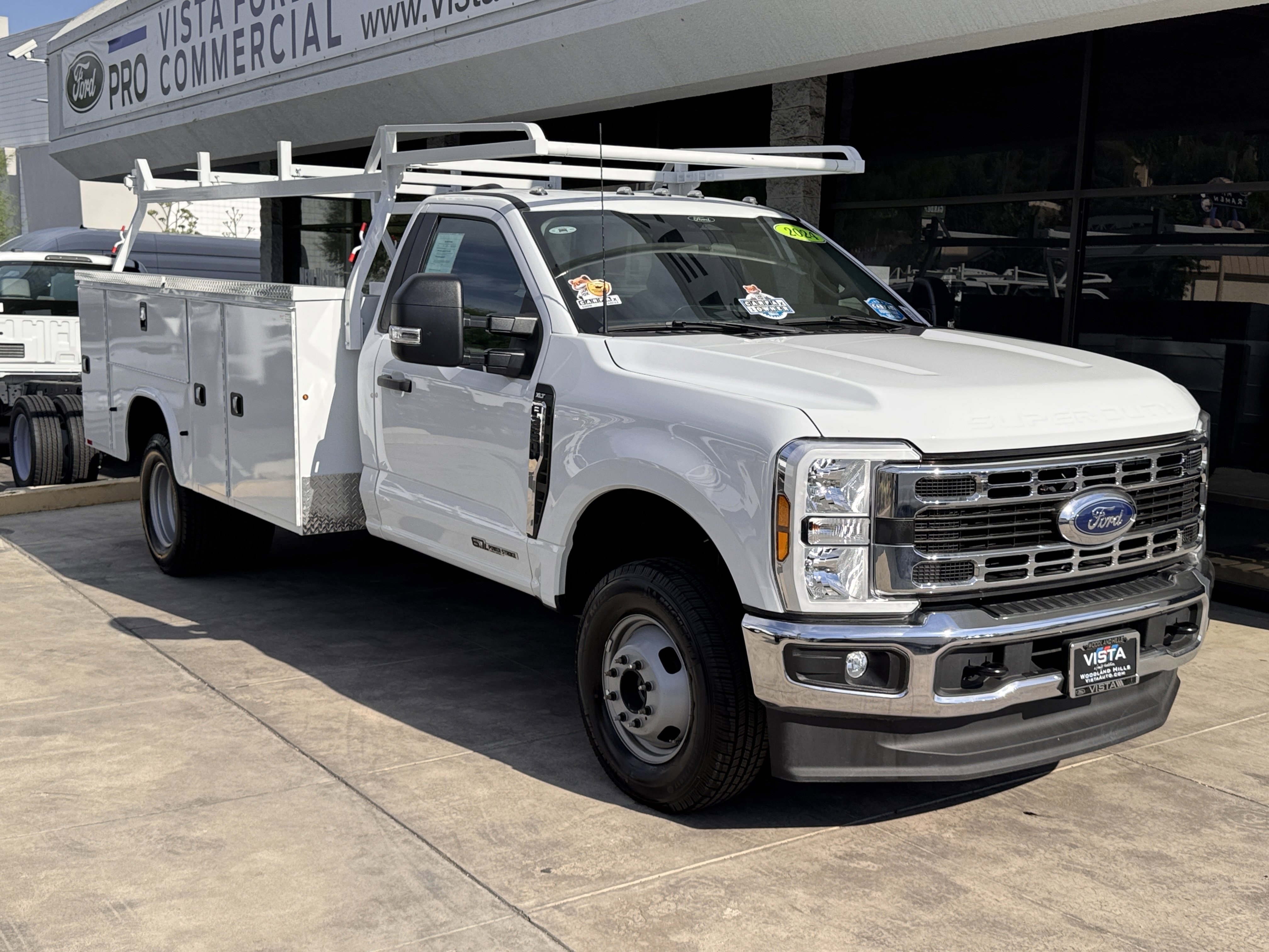 Used 2024 Ford F350 XLT w/ XLT Value Package image 2