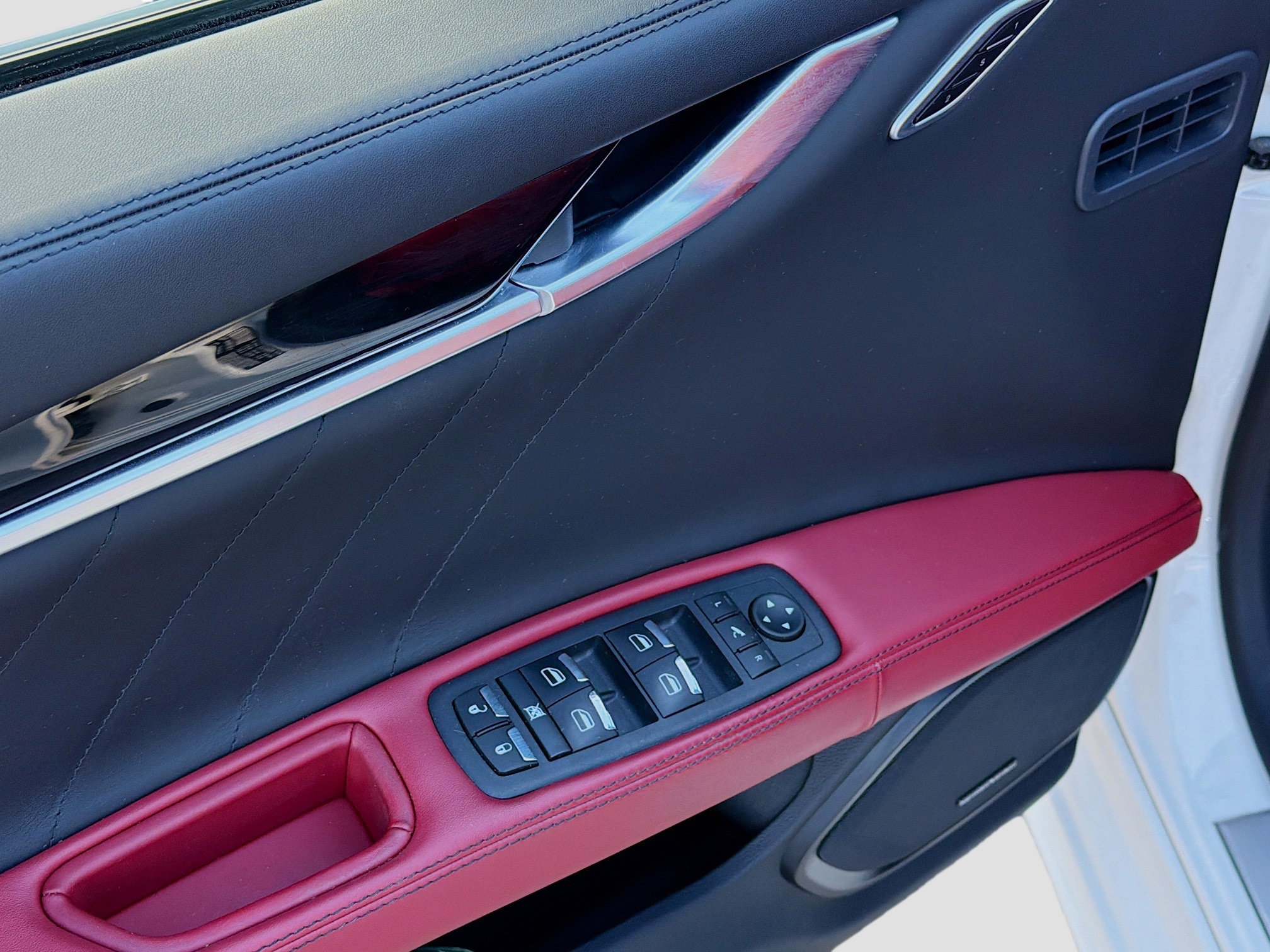 Used 2023 Maserati Ghibli Modena image 23