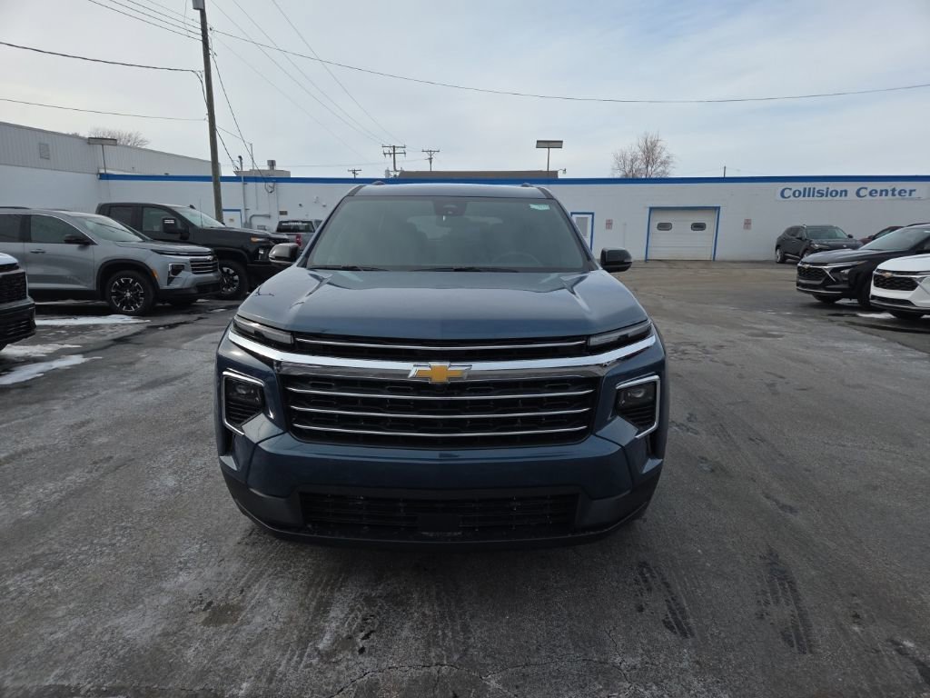 New 2026 Chevrolet Traverse LT w/ LPO, Floor Liner Package image 2