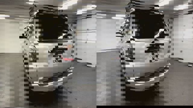 Used 2021 Toyota 4Runner Venture w/ Moonroof Package image 7