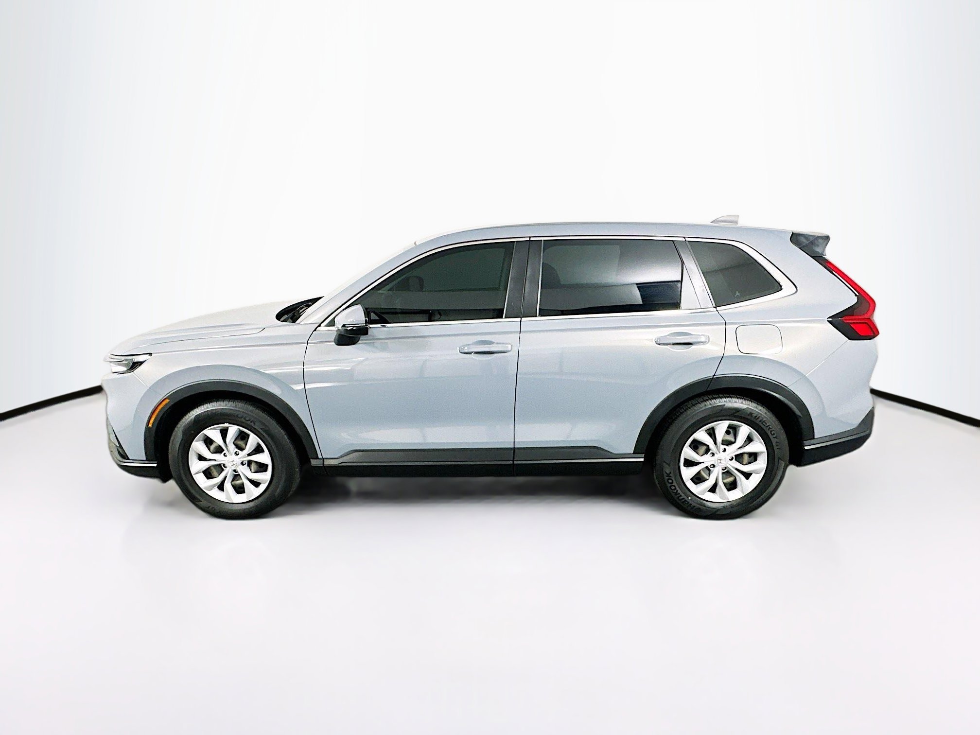 Used 2024 Honda CR-V LX image 4