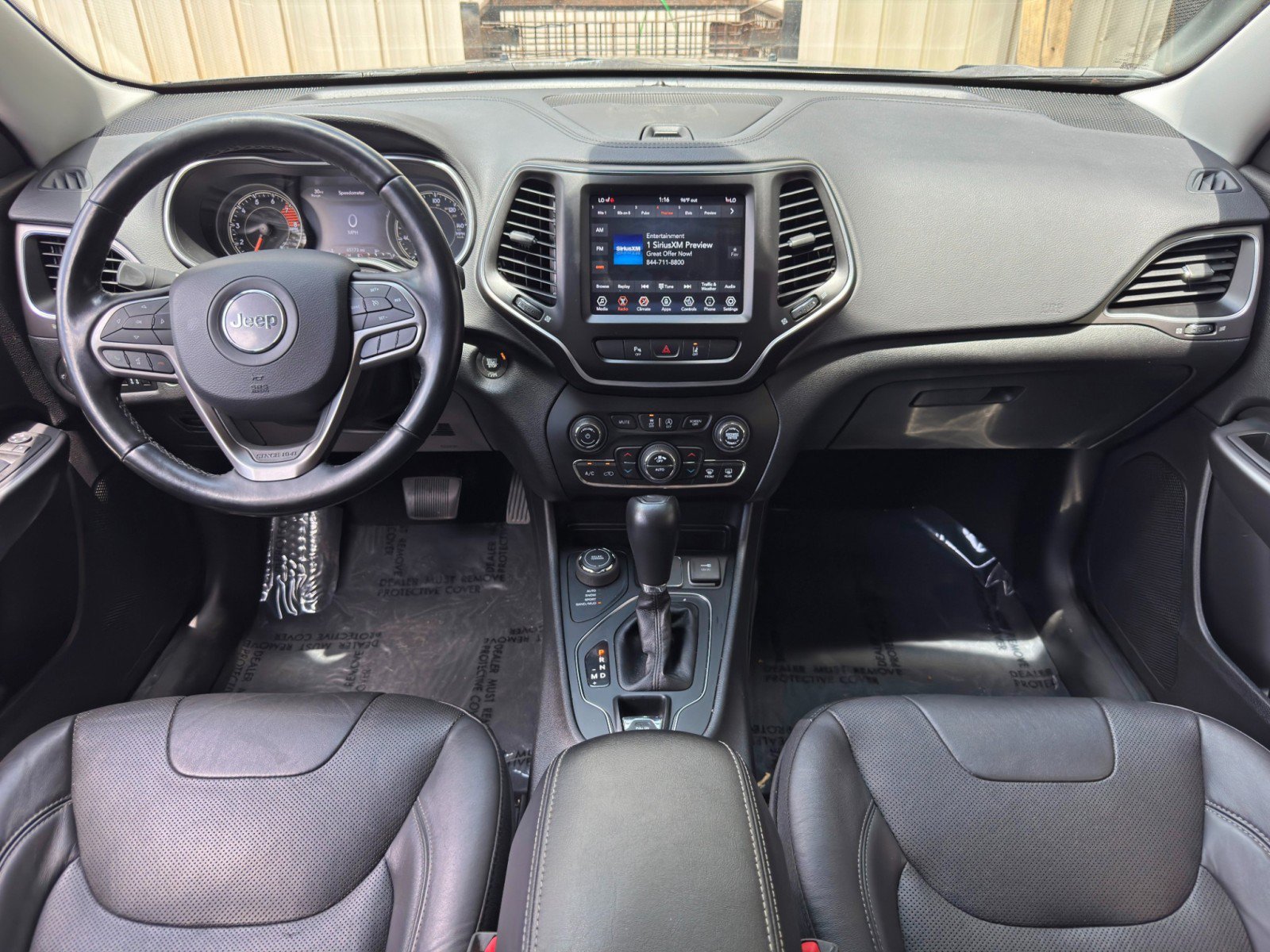 Used 2021 Jeep Cherokee Latitude Lux w/ Comfort/Convenience Group AWD/4WD image 11