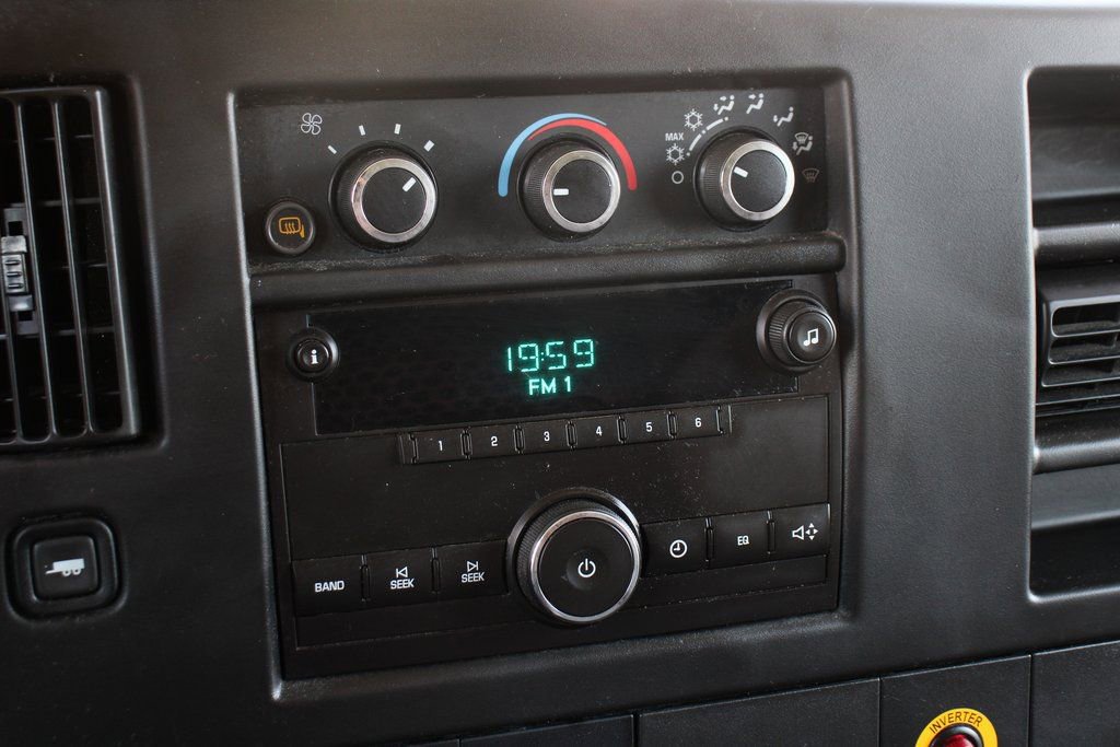 Used 2014 Chevrolet Express 2500 image 26