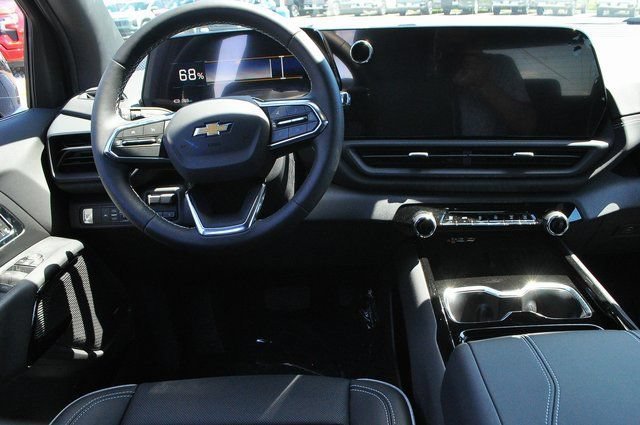 New 2025 Chevrolet Silverado EV LT AWD/4WD image 15