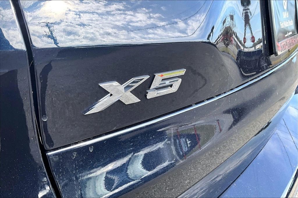 New 2026 BMW X5 xDrive50e w/ M Sport Package AWD/4WD image 15