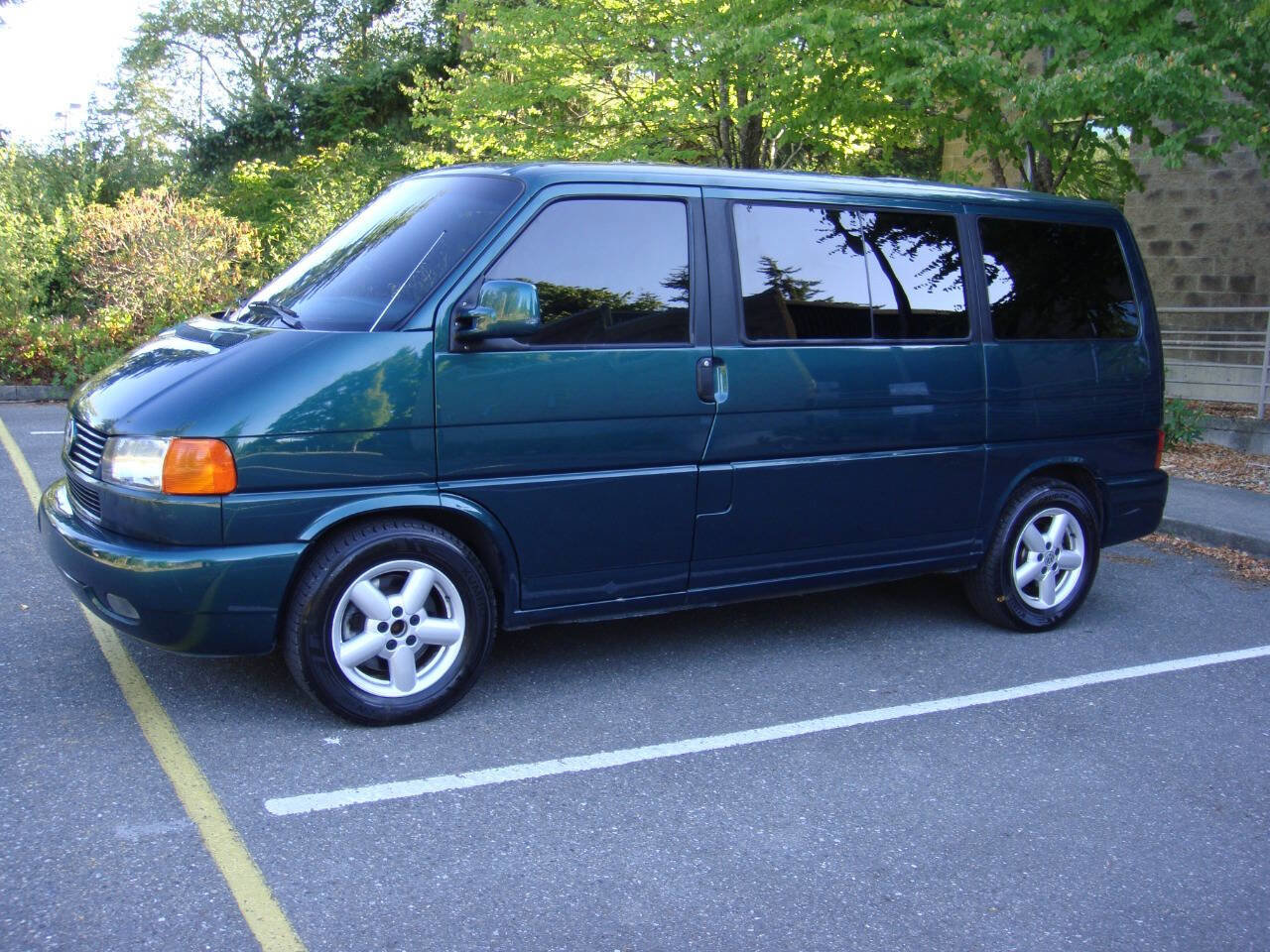 Used 2003 Volkswagen Eurovan MV