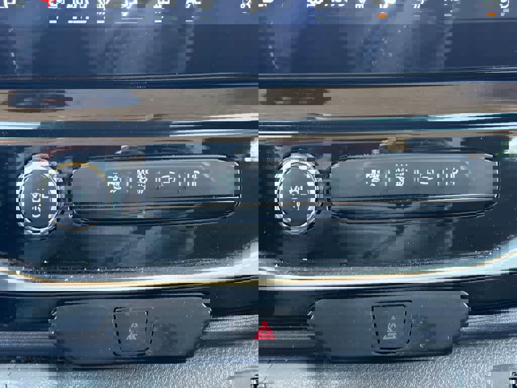 Used 2024 Ford Transit 350 XLT image 27