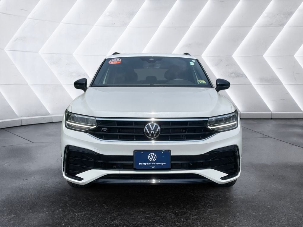 Used 2023 Volkswagen Tiguan SE R-Line AWD/4WD image 10