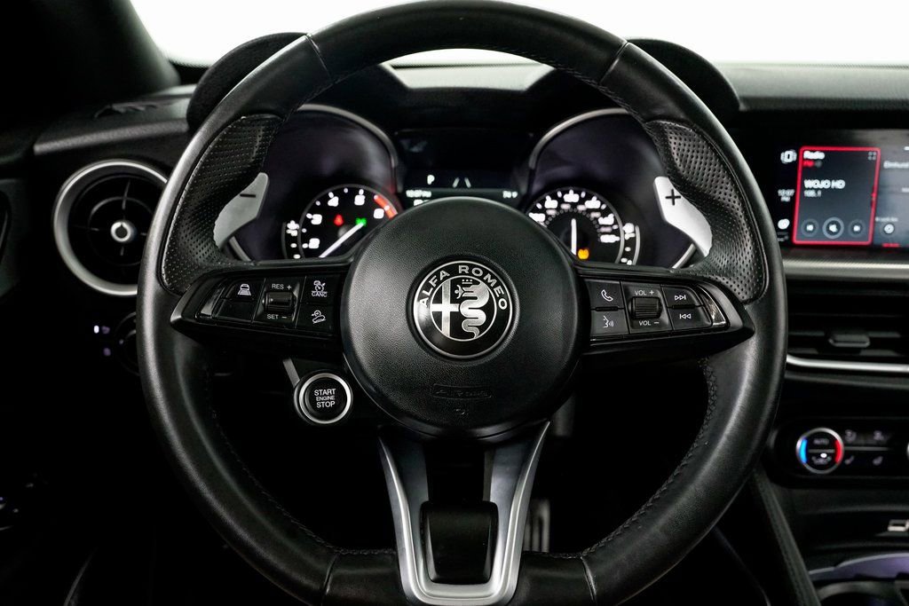 Used 2023 Alfa Romeo Stelvio Veloce image 11