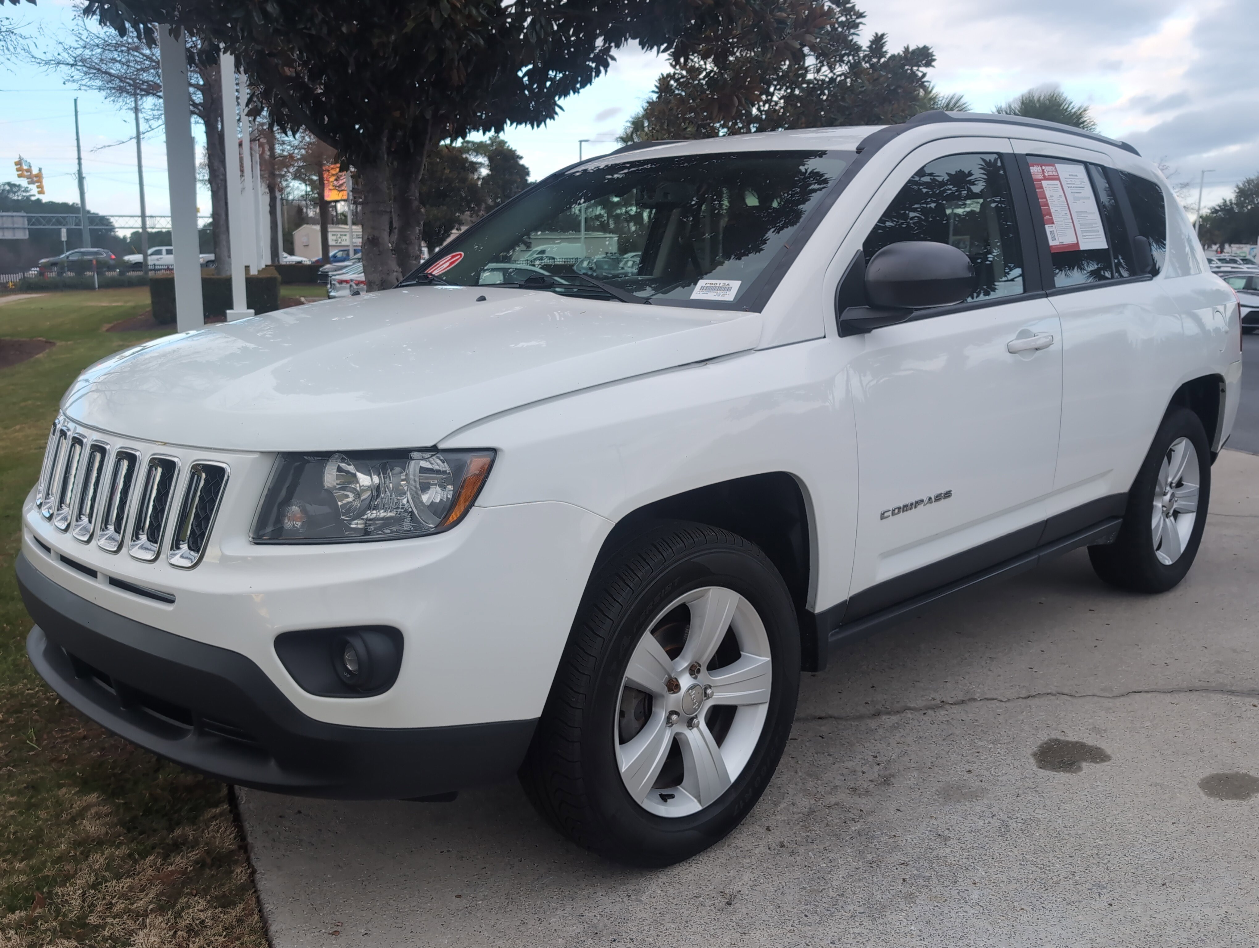 Used 2016 Jeep Compass Sport w/ Power Value Group image 5