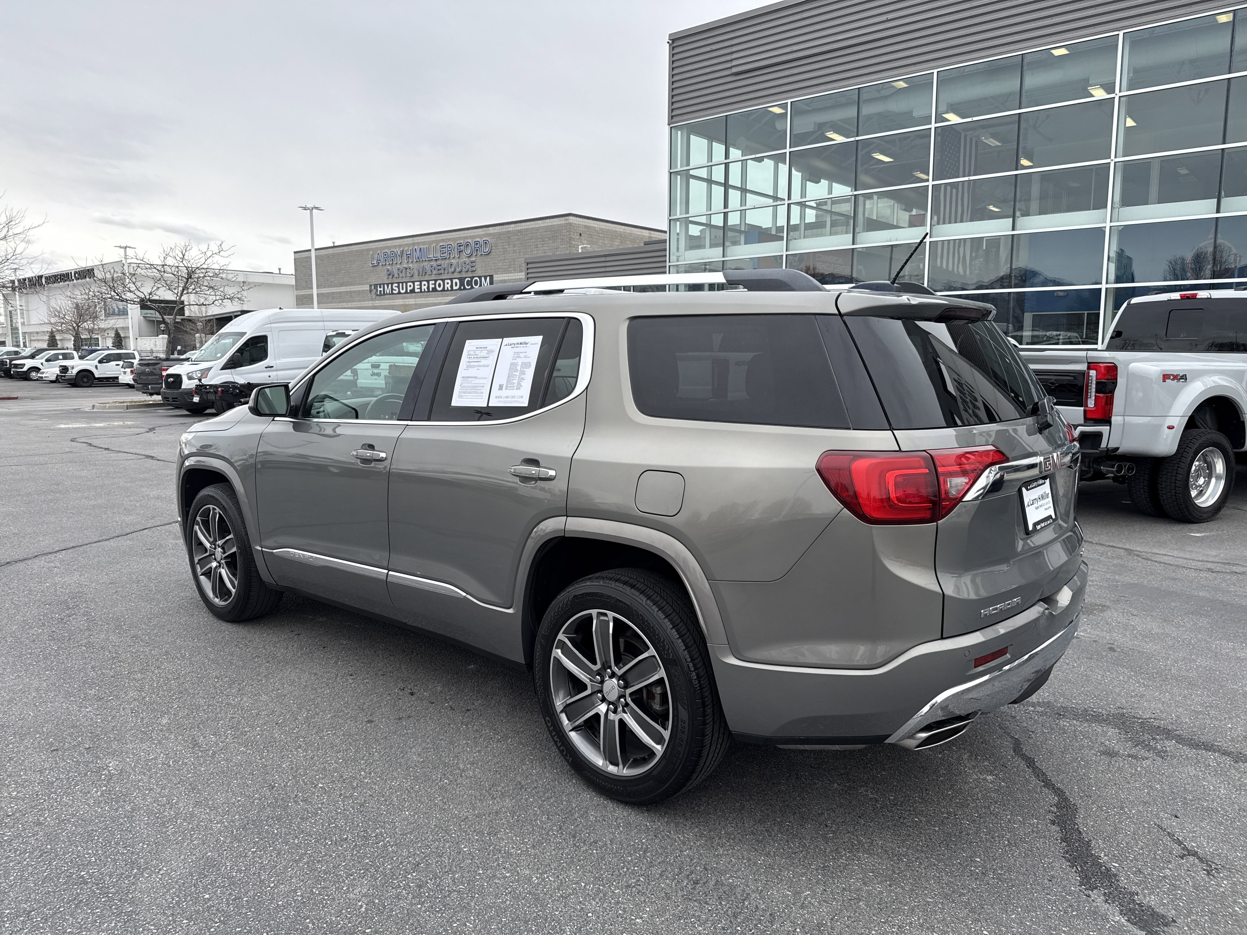 Used 2019 GMC Acadia Denali w/ Technology Package image 3