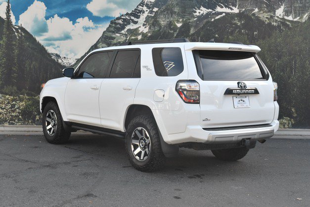 Certified 2022 Toyota 4Runner TRD Off-Road Premium w/ Moonroof Package AWD/4WD image 9