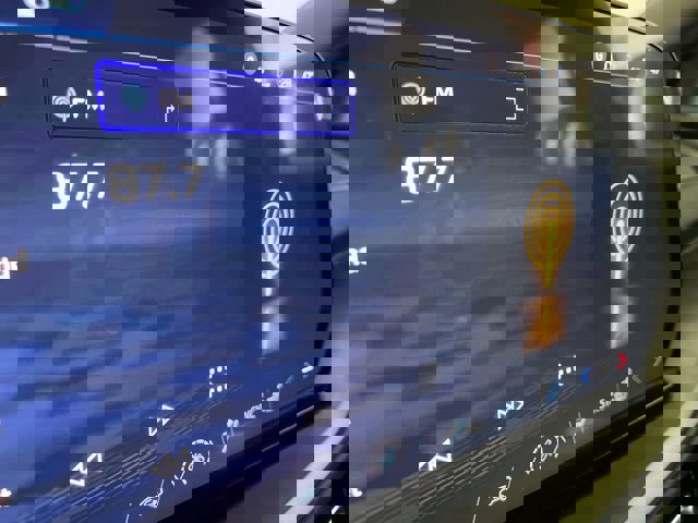 Used 2024 Chevrolet Traverse LT w/ Midnight/Sport Edition image 13