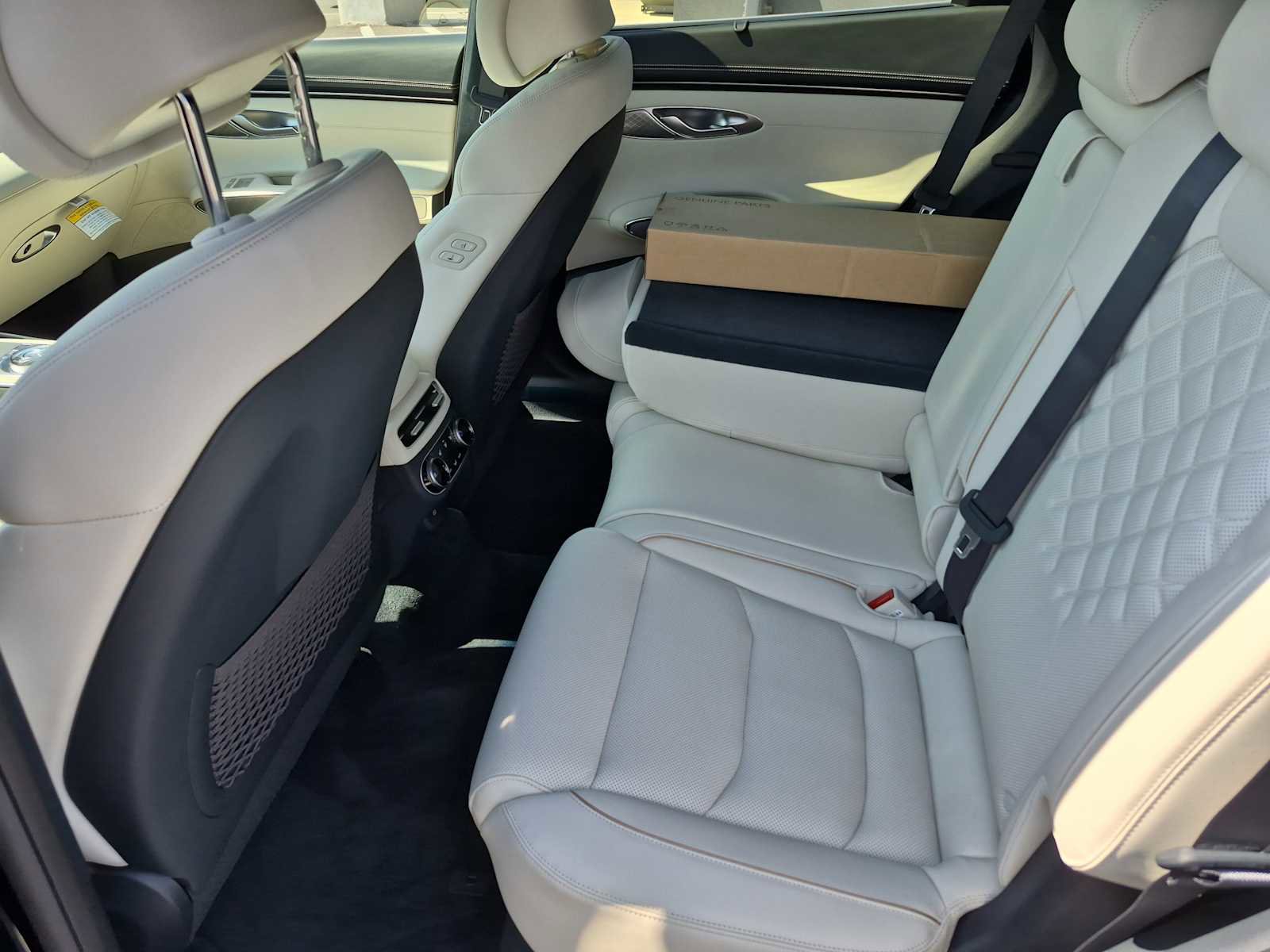 New 2025 Genesis Electrified GV70 Advanced w/ Prestige Package image 19