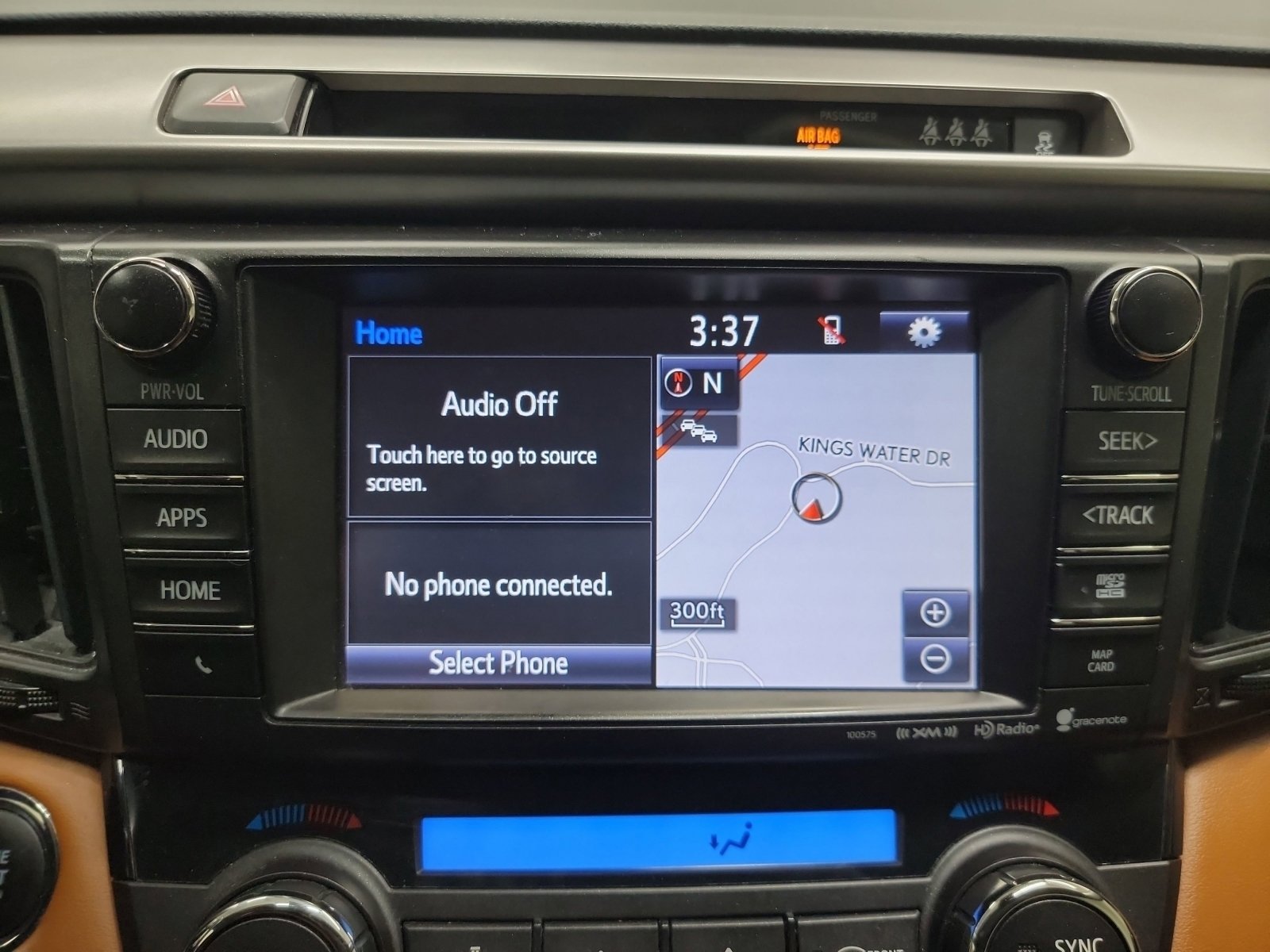 Used 2018 Toyota RAV4 Limited image 25