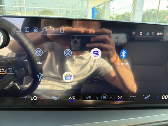 New 2026 Chevrolet Traverse LT w/ Driver Confidence Package FWD image 17