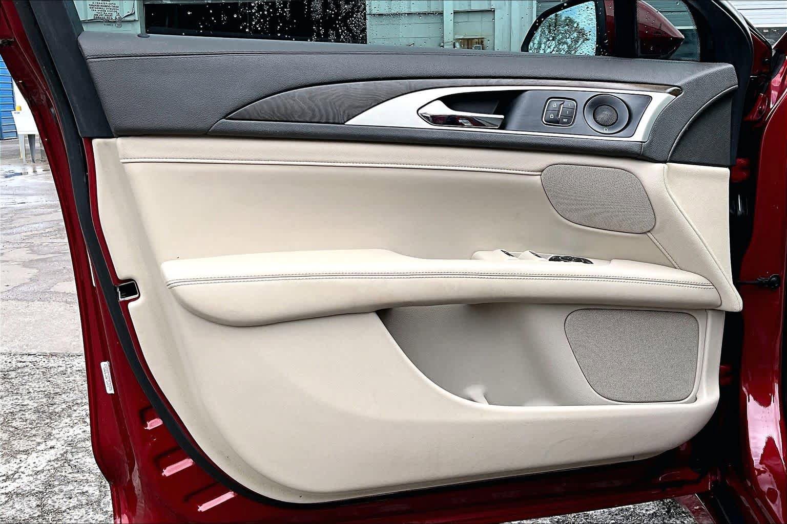 Used 2019 Lincoln MKZ Reserve w/ Reserve Plus Package image 22