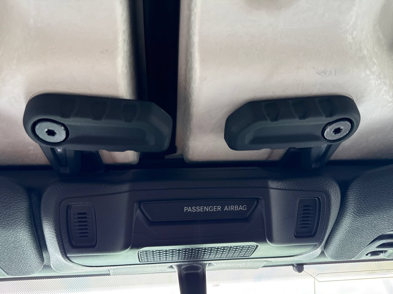 Used 2025 Jeep Gladiator Sport AWD/4WD image 29