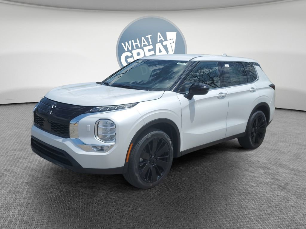 New 2026 Mitsubishi Outlander LE AWD/4WD image 7
