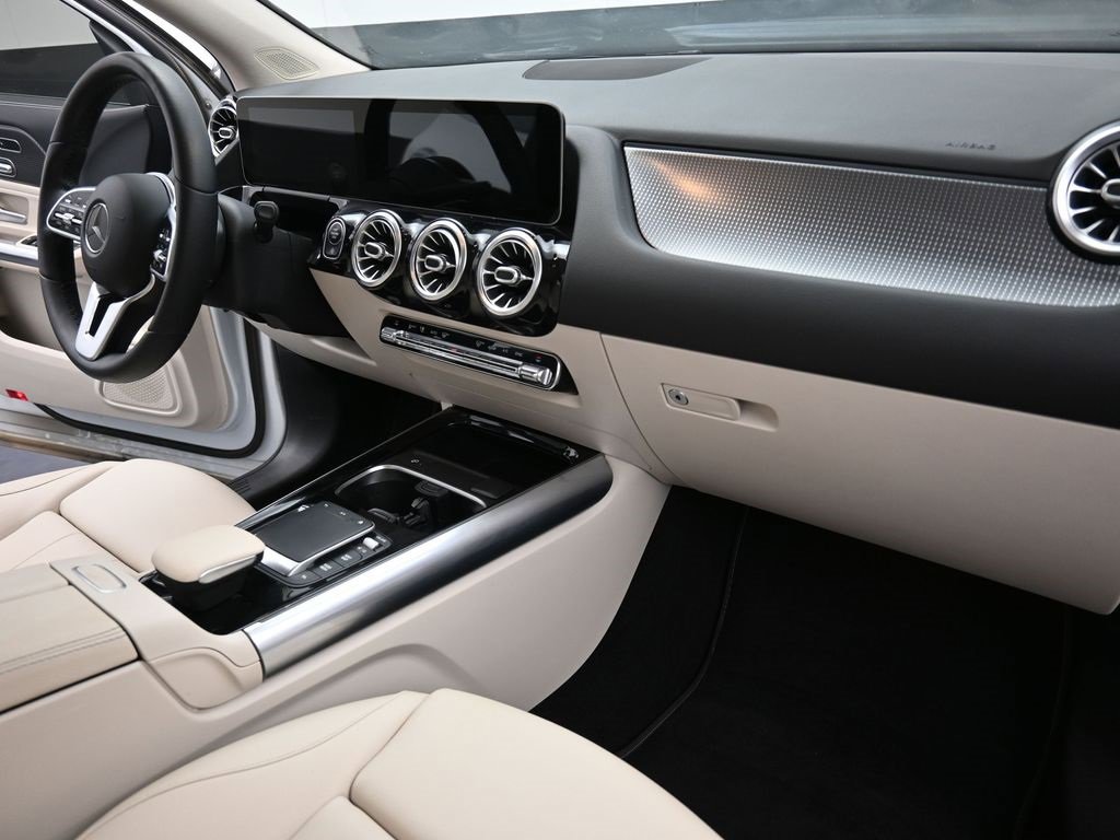 Used 2021 Mercedes-Benz GLA 250 image 16