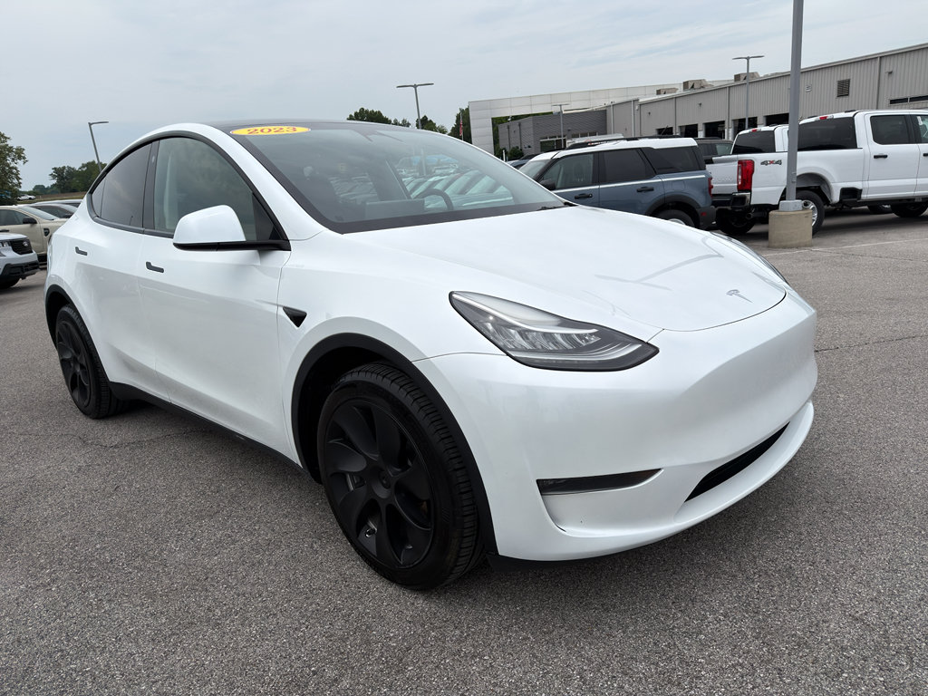 Used 2023 Tesla Model Y Long Range AWD/4WD image 33