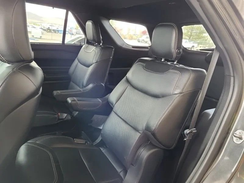 Used 2020 Ford Explorer ST w/ ST High-Performance Pack AWD/4WD image 11