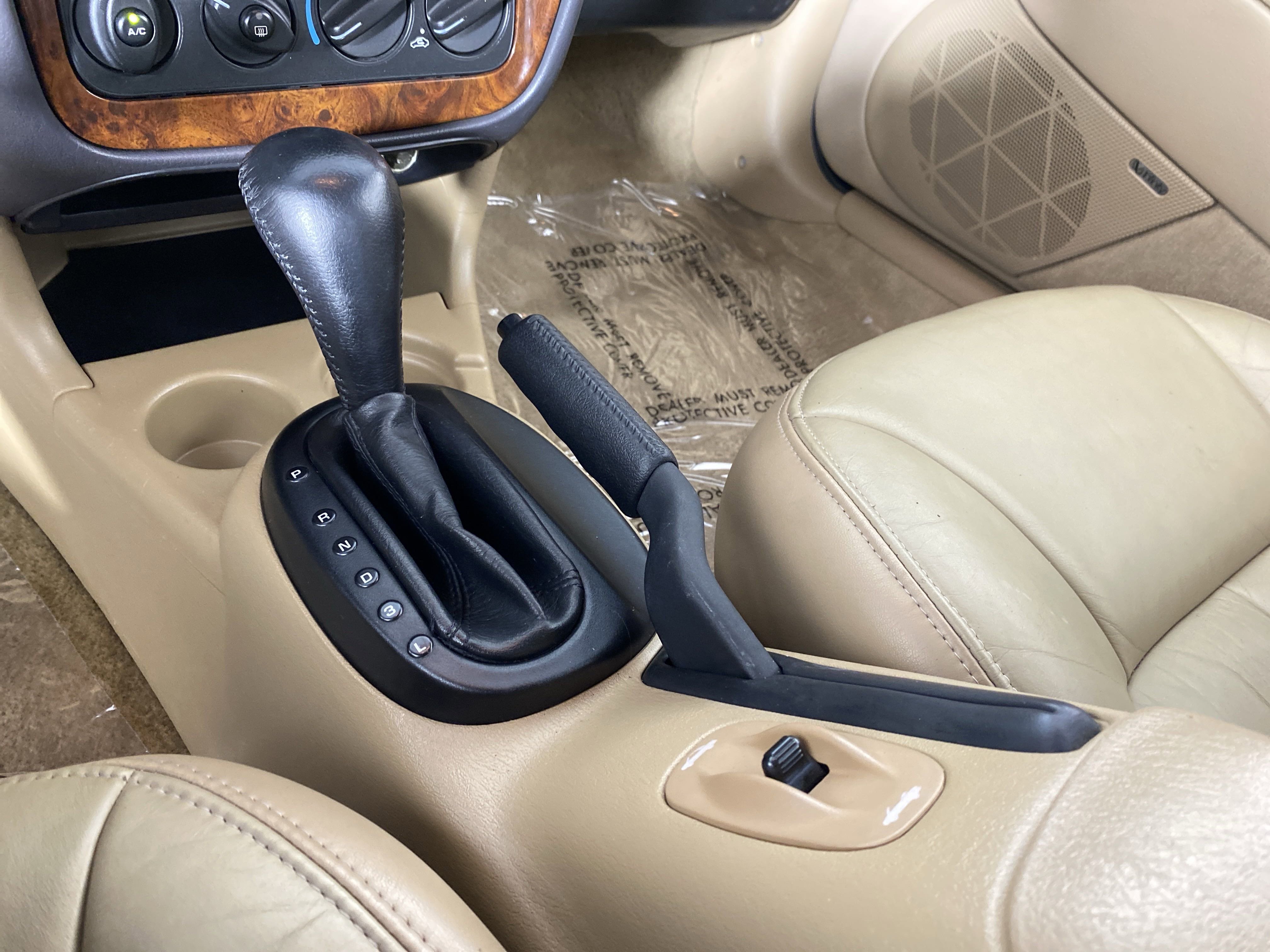 Used 1999 Chrysler Sebring JXI image 26