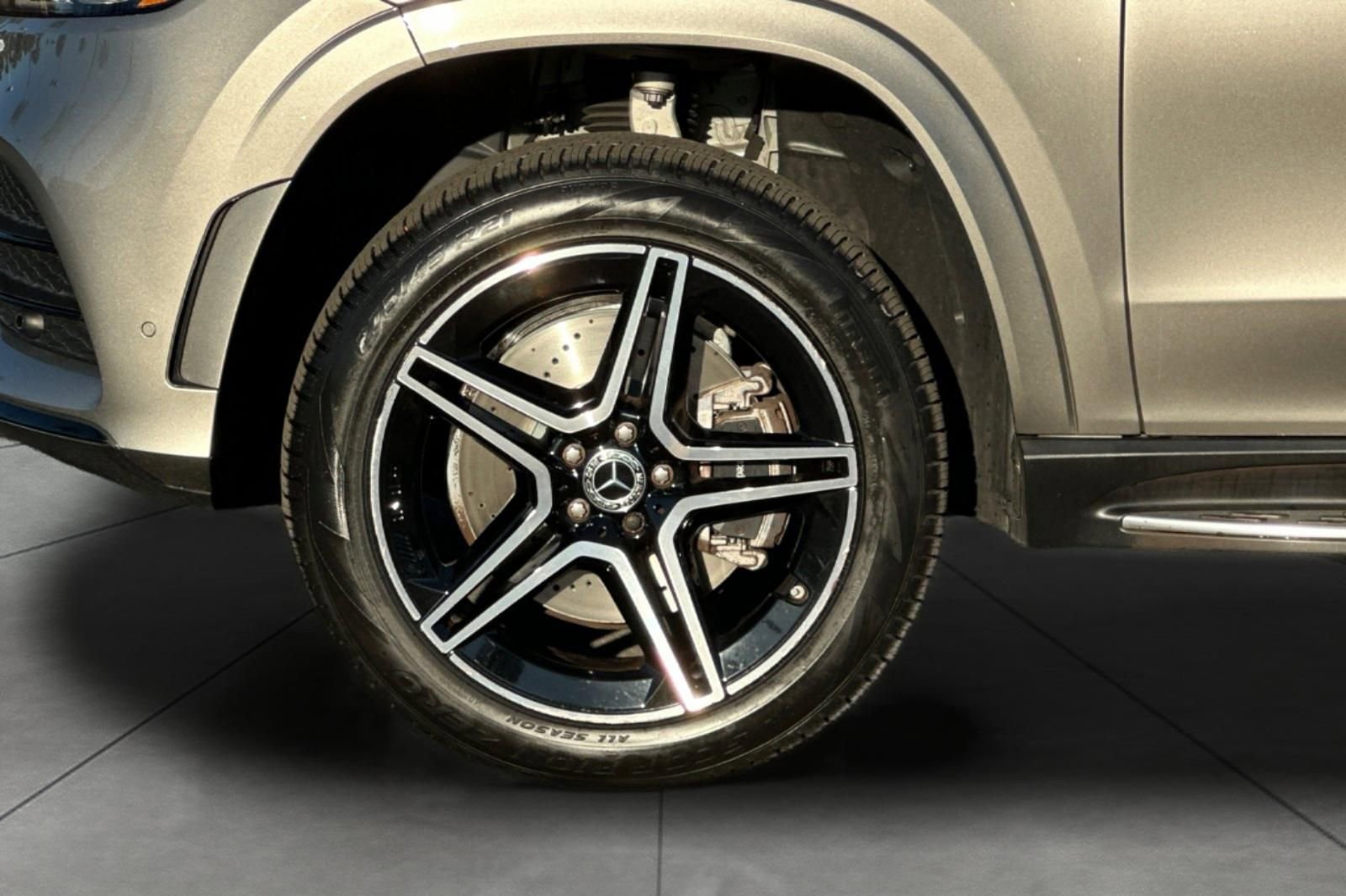 Certified 2022 Mercedes-Benz GLS 450 4MATIC image 6