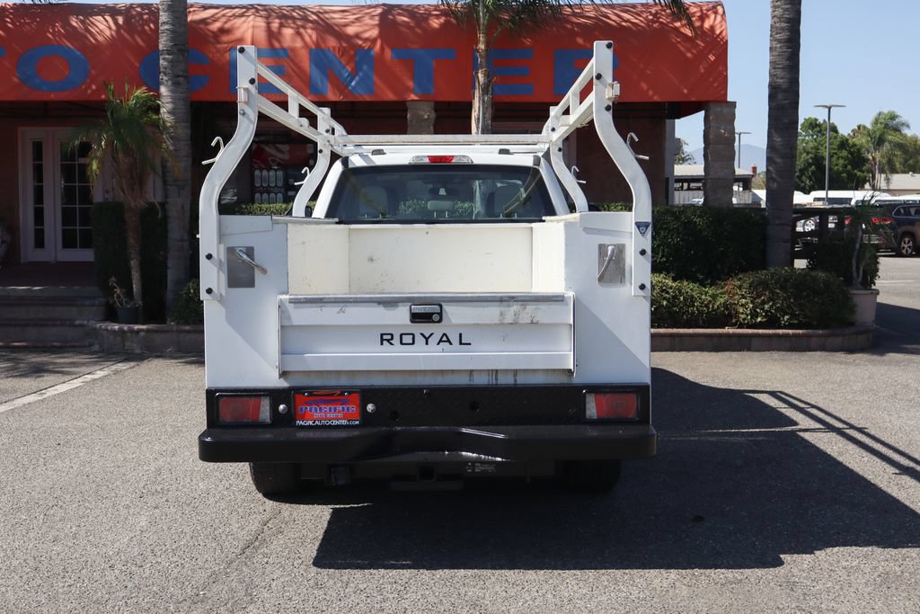 Used 2022 Ford F350 XL w/ Power Equipment Group RWD image 7