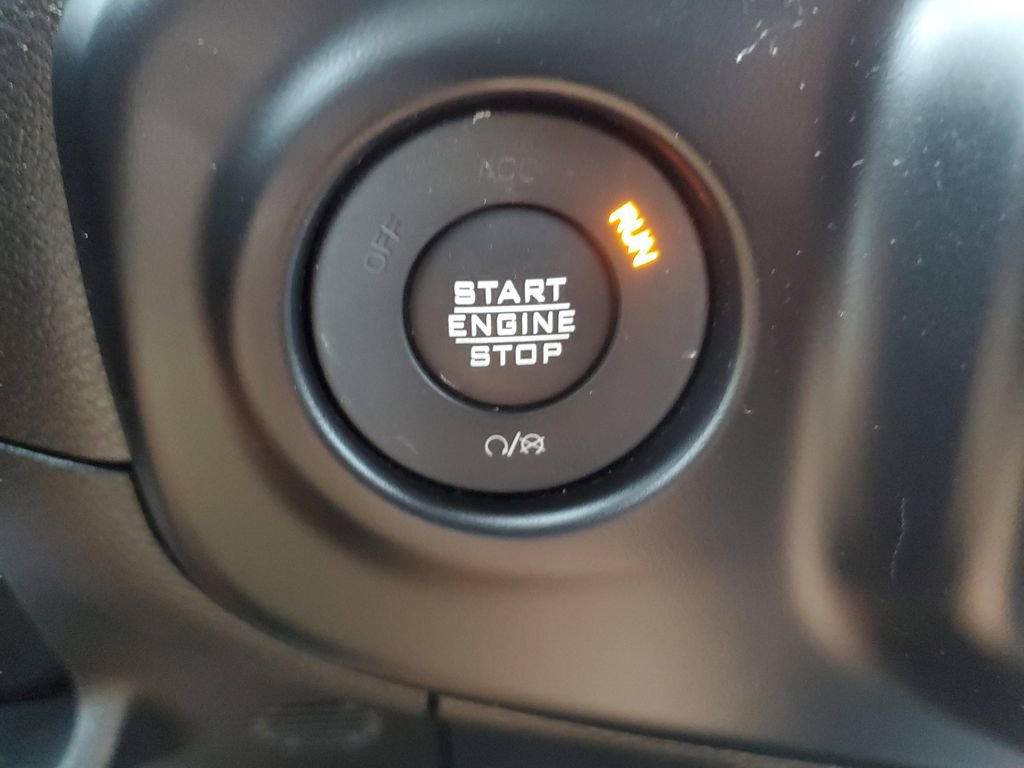 Used 2022 Jeep Wrangler Unlimited Rubicon AWD/4WD image 24