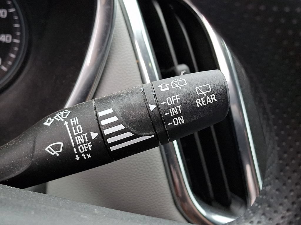 Used 2023 Chevrolet Equinox LS w/ LS Convenience Package FWD image 24