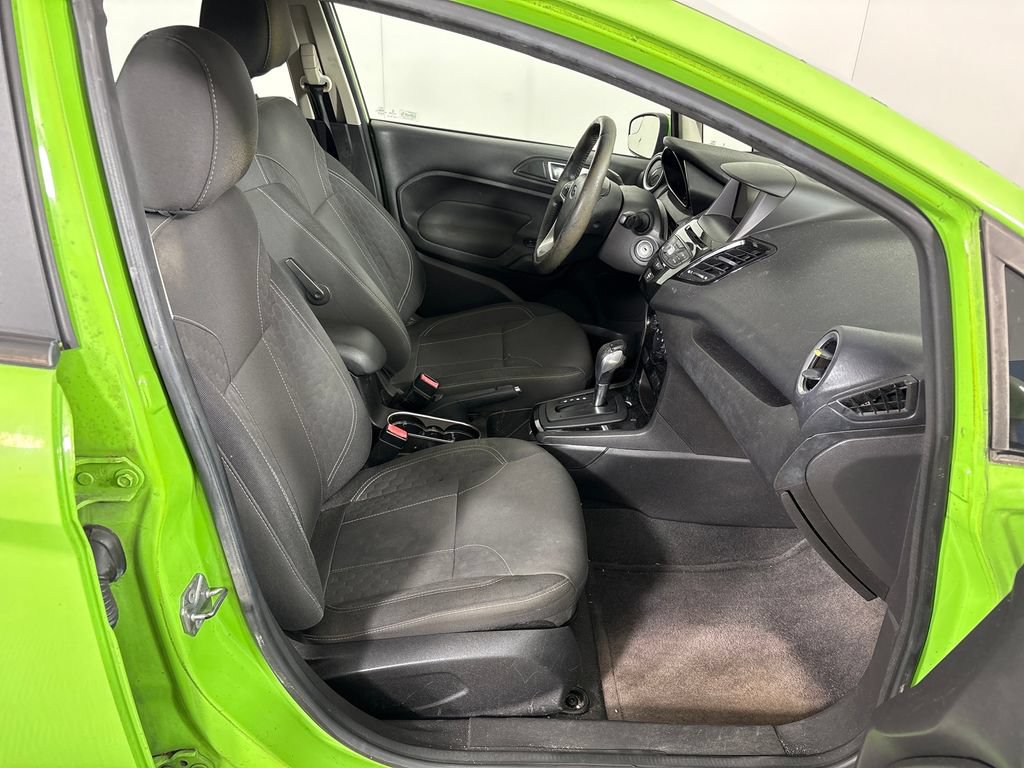 Used 2015 Ford Fiesta SE w/ Equipment Group 201A FWD image 6