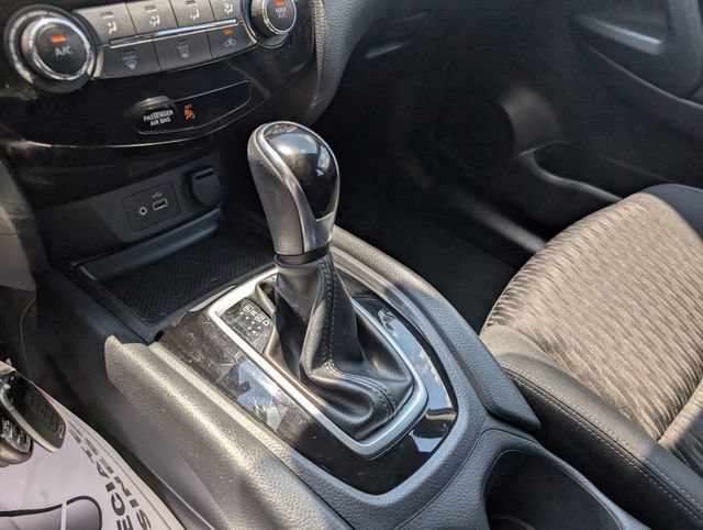 Used 2020 Nissan Rogue S AWD/4WD image 20