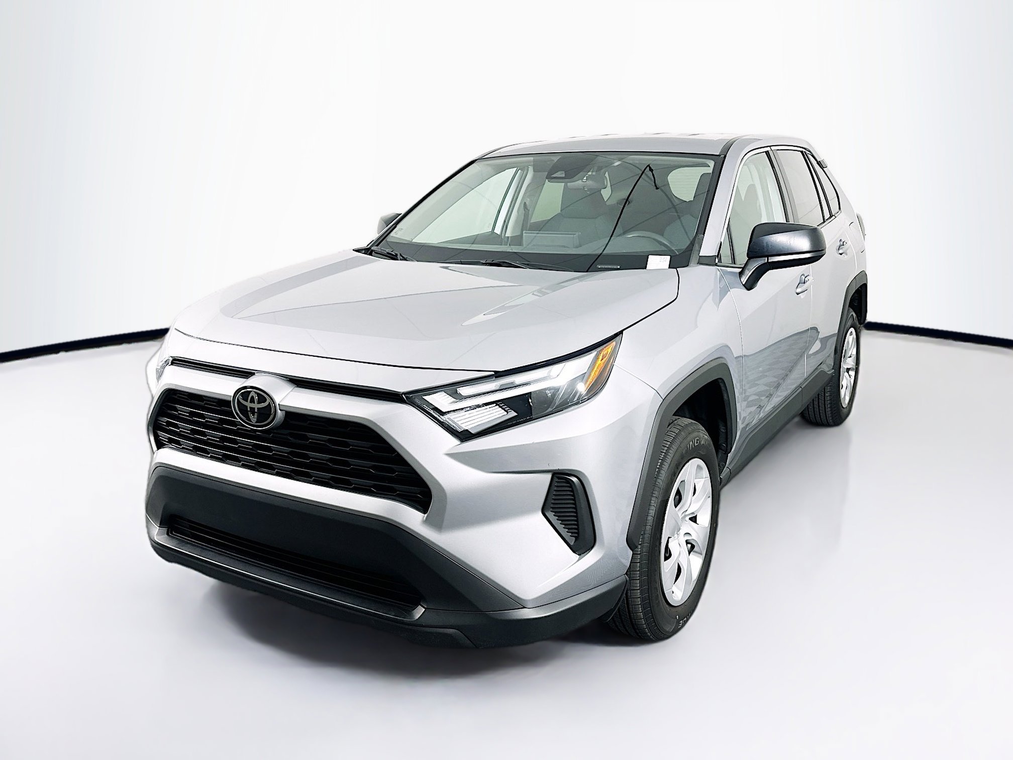 Used 2024 Toyota RAV4 LE image 3