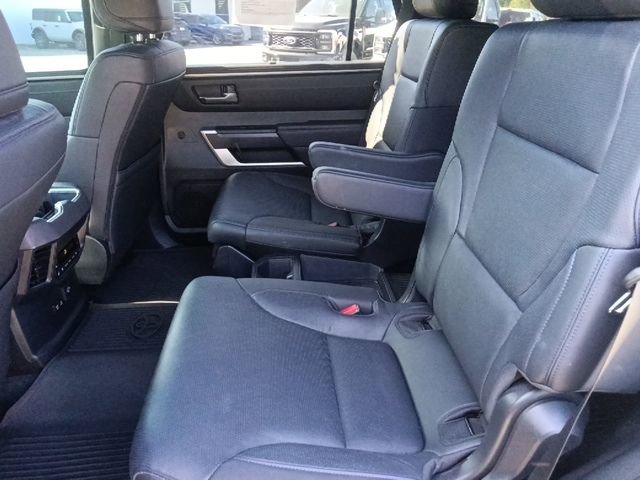 Used 2025 Toyota Sequoia Platinum AWD/4WD image 28