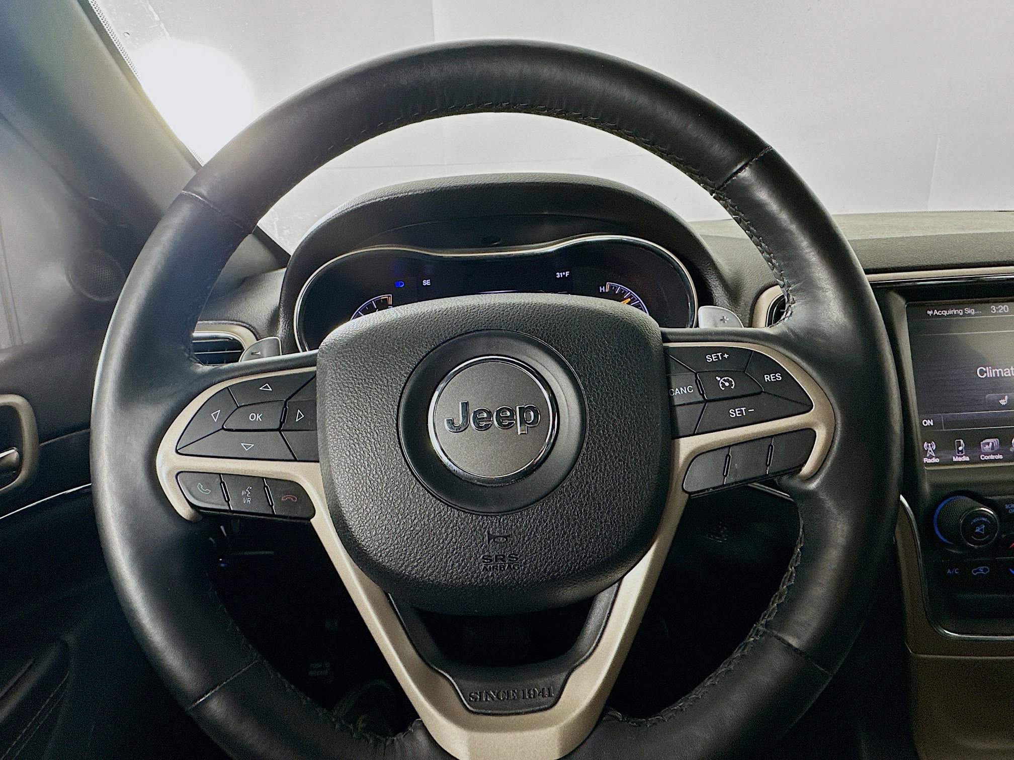 Used 2014 Jeep Grand Cherokee Limited image 8