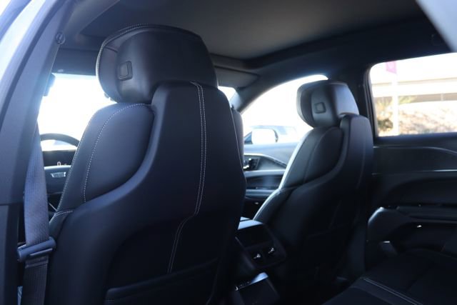 Certified 2025 Cadillac Lyriq Luxury image 27