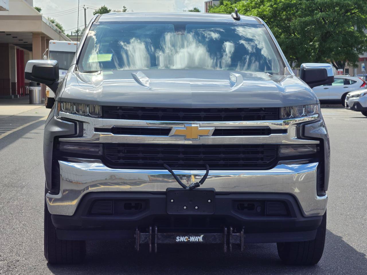 Used 2020 Chevrolet Silverado 1500 LT w/ All-Star Edition AWD/4WD image 2