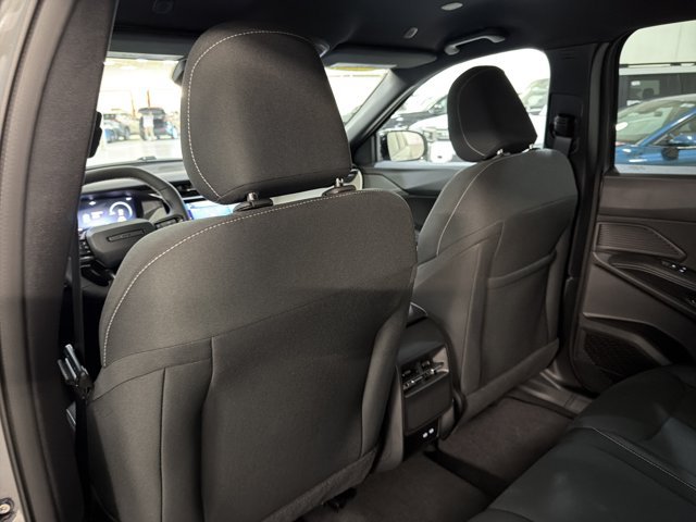 Used 2026 Jeep Cherokee Laredo AWD/4WD image 18
