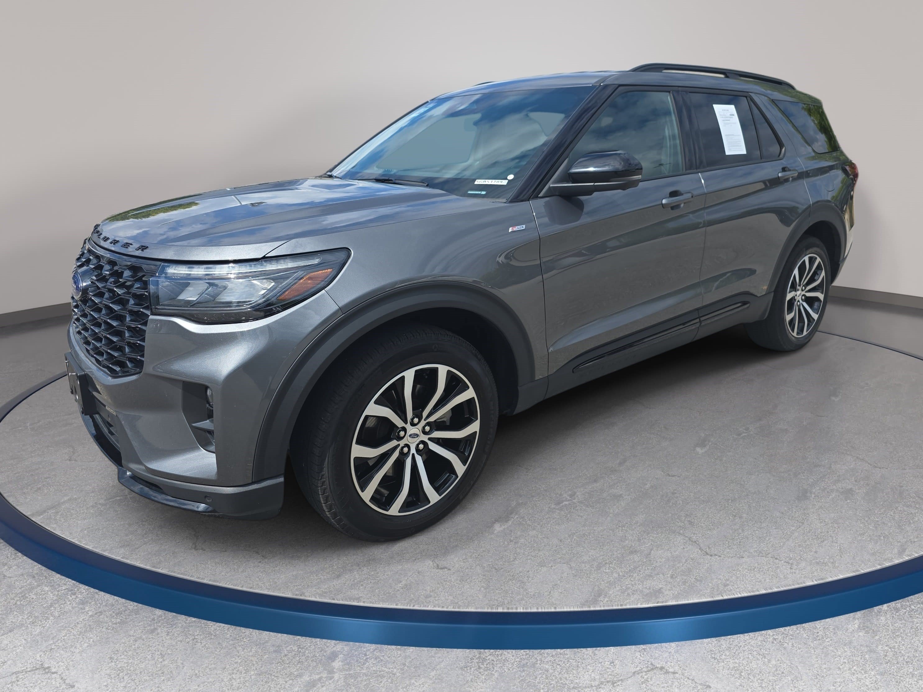 Used 2025 Ford Explorer ST-Line AWD/4WD image 1
